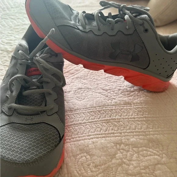Under Armour Gray and Orange Sneakers - Picture 3 of 6